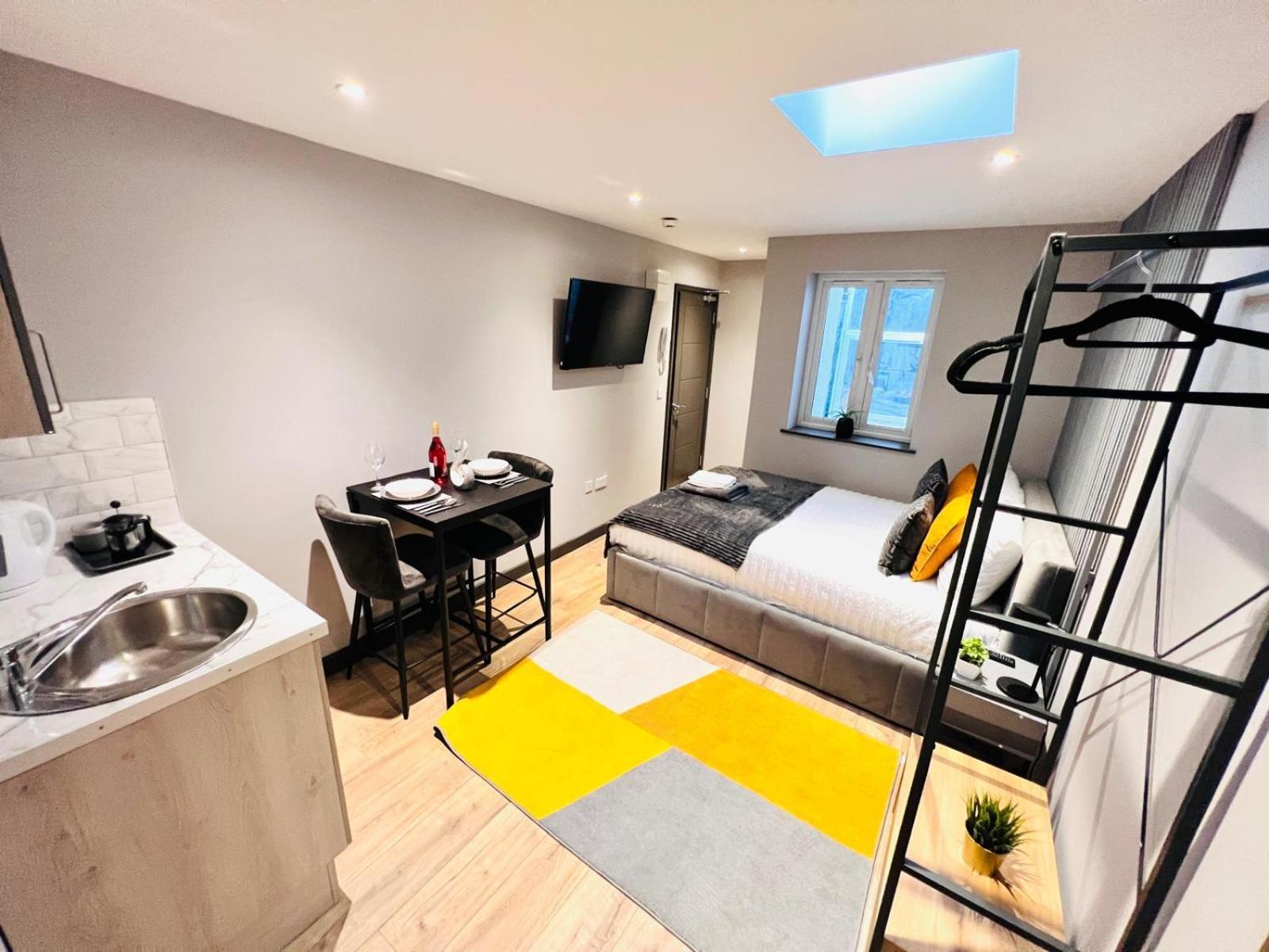 Holloway's House - No 37 - Bright & Cozy Escape Apartamento