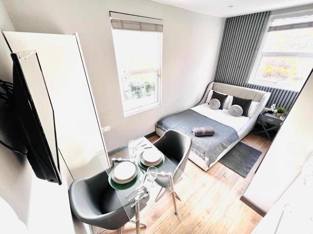 Holloway's House - No 37 - Bright & Cozy Escape Apartamento Londres