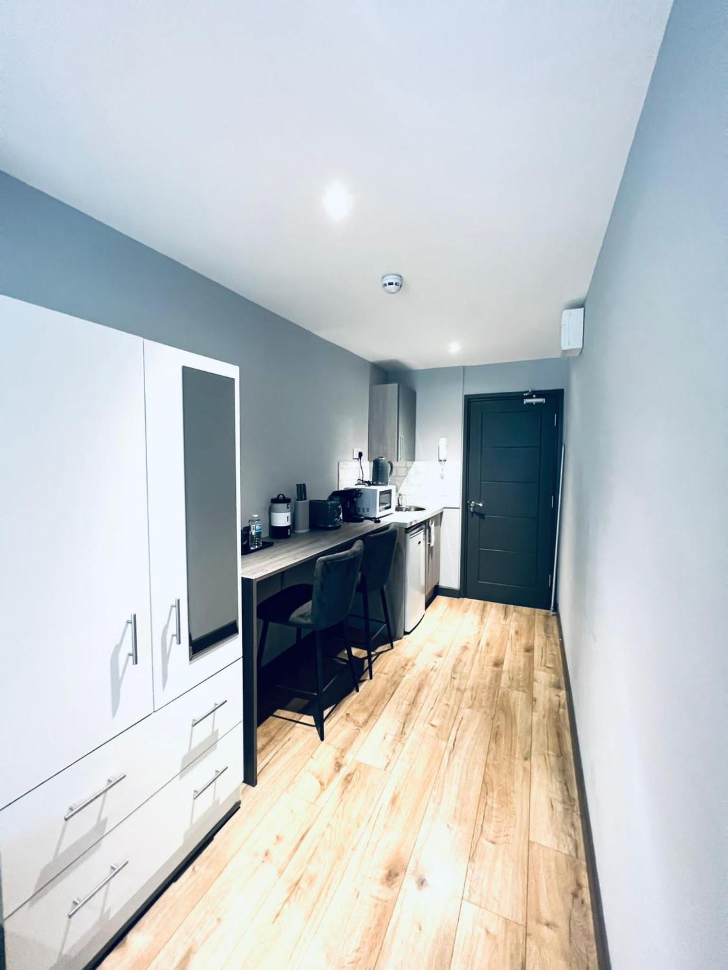 Holloway's House - No 37 - Bright & Cozy Escape * Londres