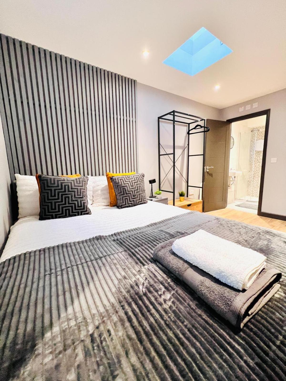 Holloway's House - No 37 - Bright & Cozy Escape Londres