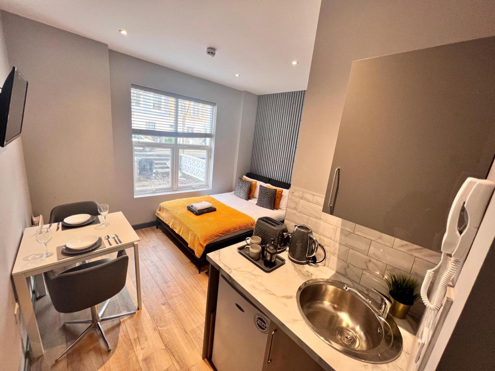 Holloway's House - No 37 - Bright & Cozy Escape * Londres