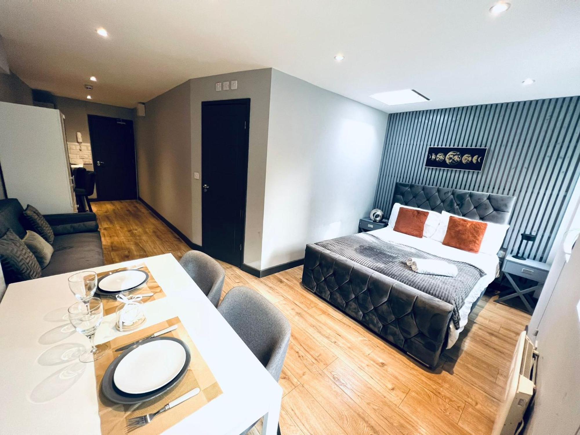 Holloway's House - No 37 - Bright & Cozy Escape Londres